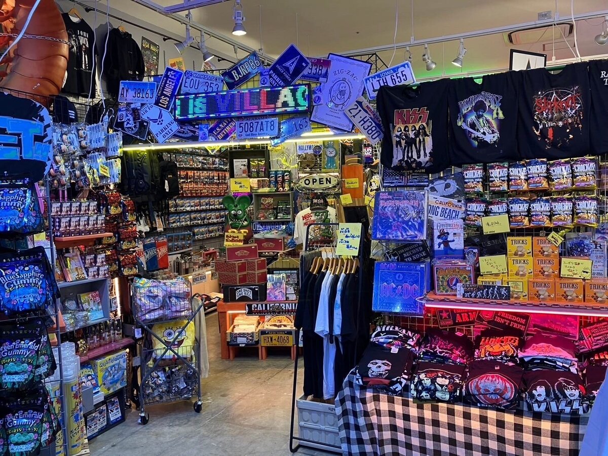 ヴィレッジヴァンガード ららぽーと富士見店（Village Vanguard  LaLaport Fujimi 빌리지 뱅가드 Village Vanguard ）の店舗外観